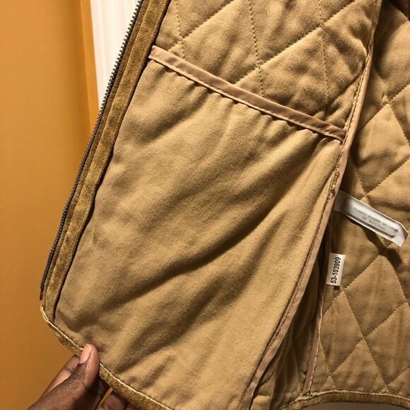 ANN TAYLOR quilted tan 100% suede/leather - Picture 3 of 7